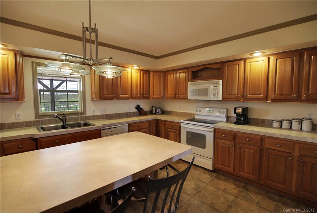 241 Mcmurray Road Rutherfordton, NC 28139 - Photo 10 of 24