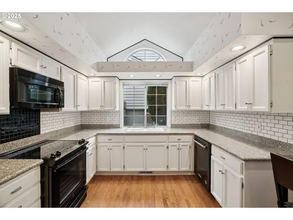 $474,900 | 542 Fountain Court North, Keizer, OR 97303