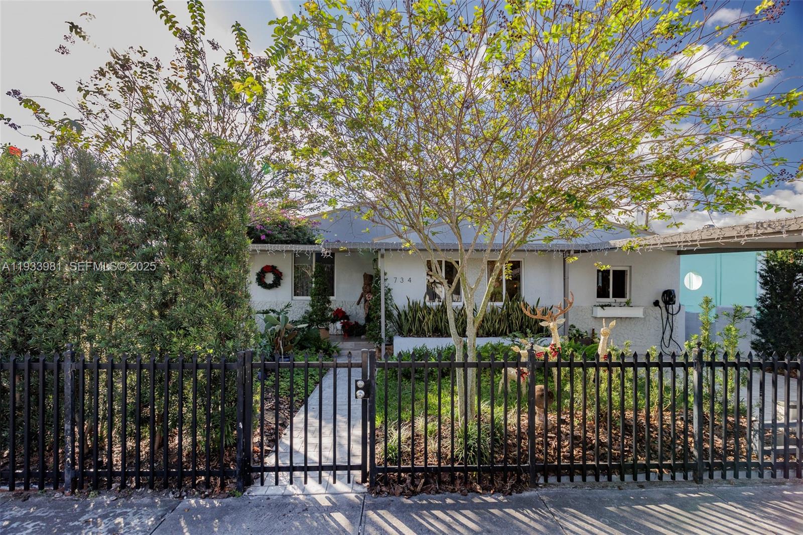 734 Northwest 75th Street Miami, FL 33150 - Photo 2 of 24