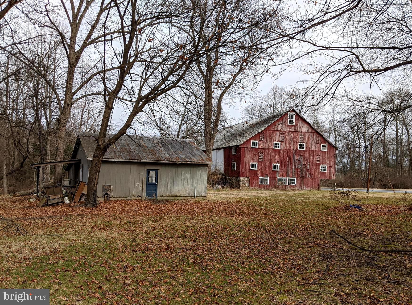 2209 Coon Road Biglerville, PA 17307 - Photo 11 of 33 Facing Southeast, Garage and Bank Barn.