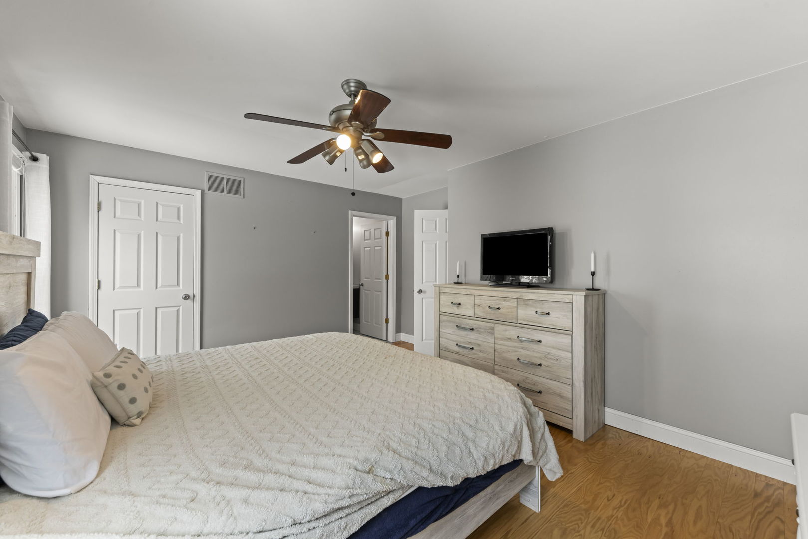 233 Seneca Court Bolingbrook, IL 60440 - Photo 13 of 22