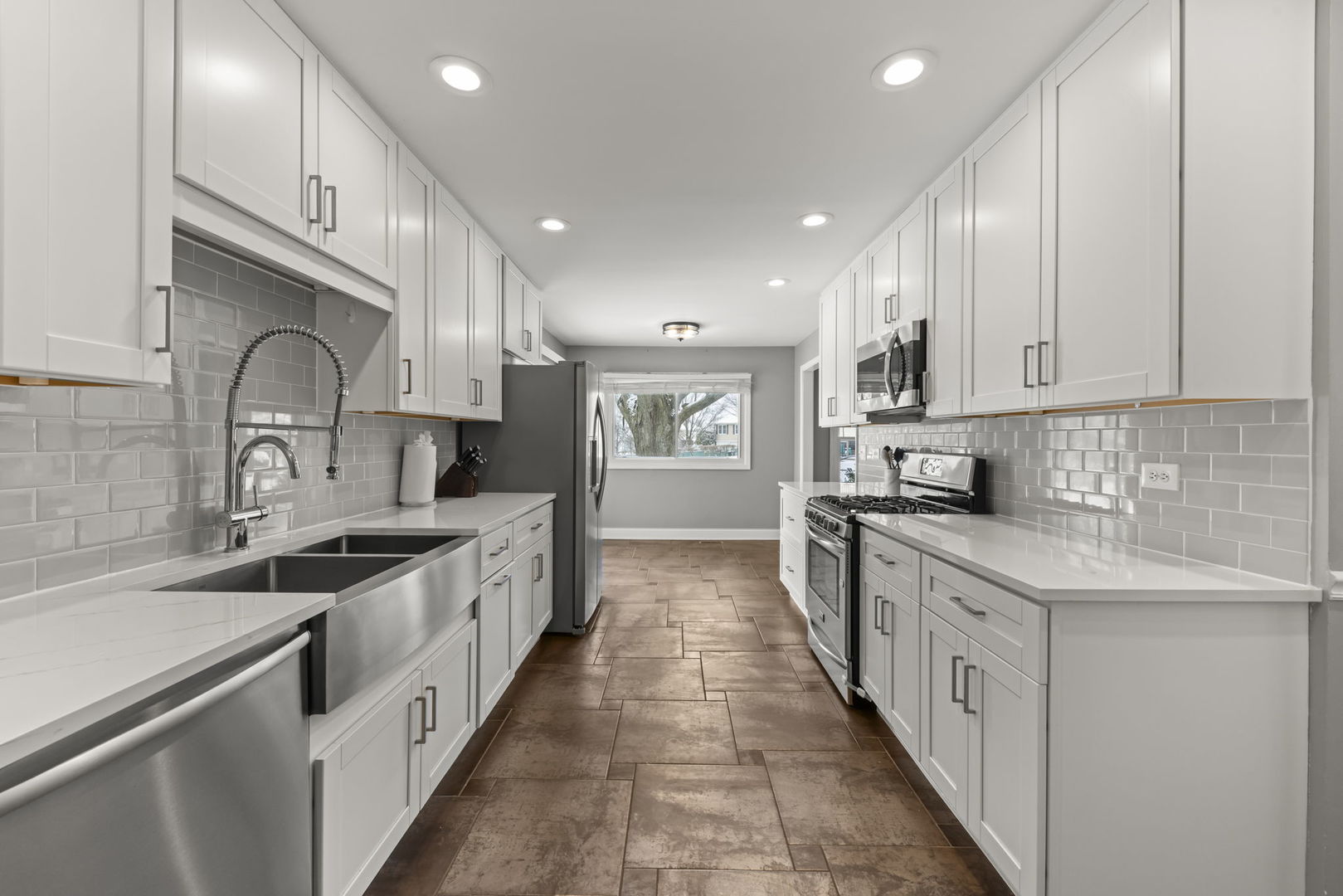 233 Seneca Court Bolingbrook, IL 60440 - Photo 5 of 22