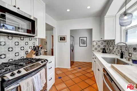 $1,395,000 | 3622 Veteran Avenue, Los Angeles, CA 90034