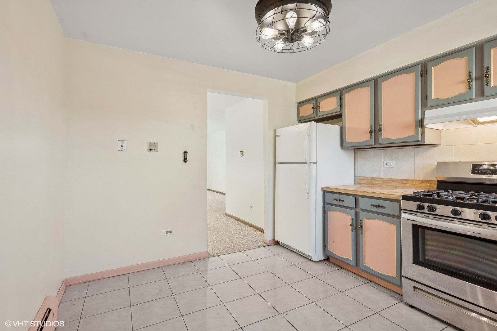 5159 North East River Road, Unit 201A Chicago, IL 60656 - Photo 8 of 16 Gallery Image 8