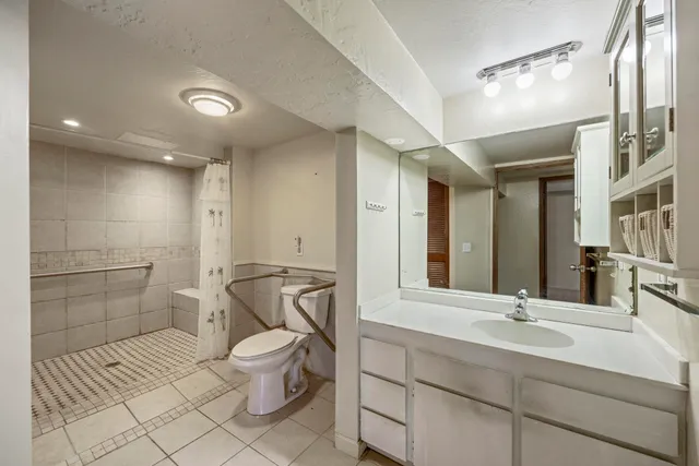 $2,199,000 | 521 Kupulau Drive, Kihei, HI 96753