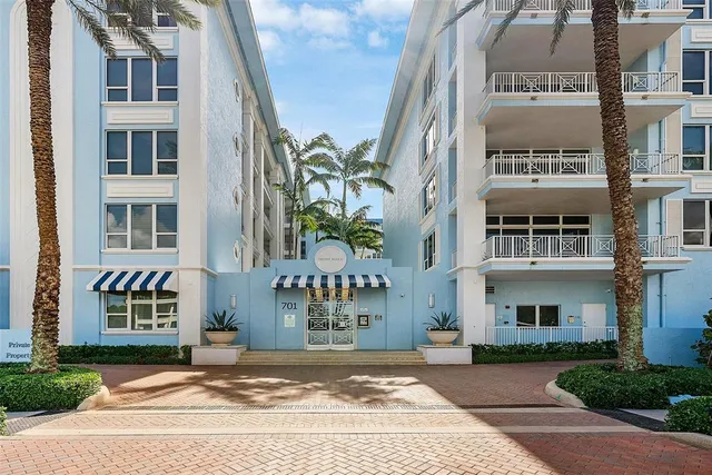 $1,395,000 | 701 Southeast 21st Avenue, Unit 301, Deerfield Beach, FL 33441