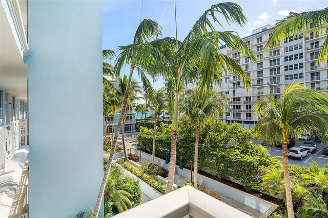 $1,395,000 | 701 Southeast 21st Avenue, Unit 301, Deerfield Beach, FL 33441