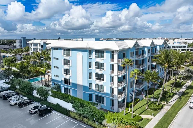 $1,395,000 | 701 Southeast 21st Avenue, Unit 301, Deerfield Beach, FL 33441