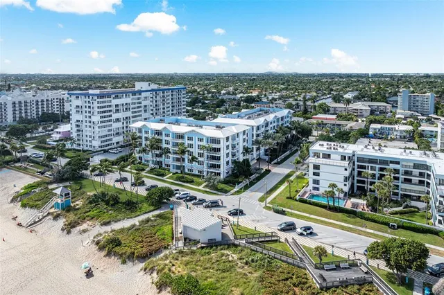 $1,395,000 | 701 Southeast 21st Avenue, Unit 301, Deerfield Beach, FL 33441