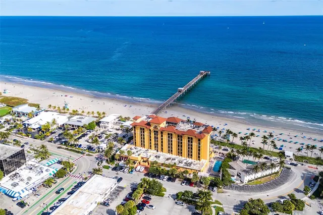 $1,395,000 | 701 Southeast 21st Avenue, Unit 301, Deerfield Beach, FL 33441