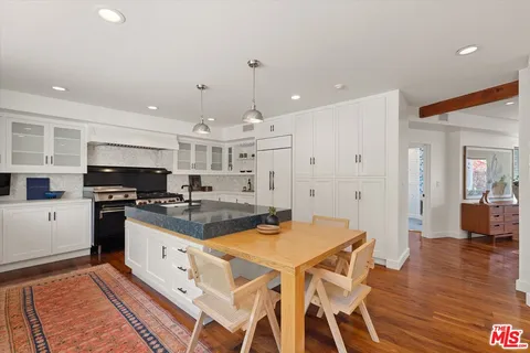 $3,995,000 | 2700 Glendower Avenue, Los Angeles, CA 90027