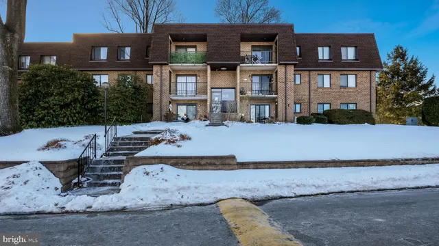 $213,900 | 1011 Valley Drive, Unit 1011, West Chester, PA 19382
