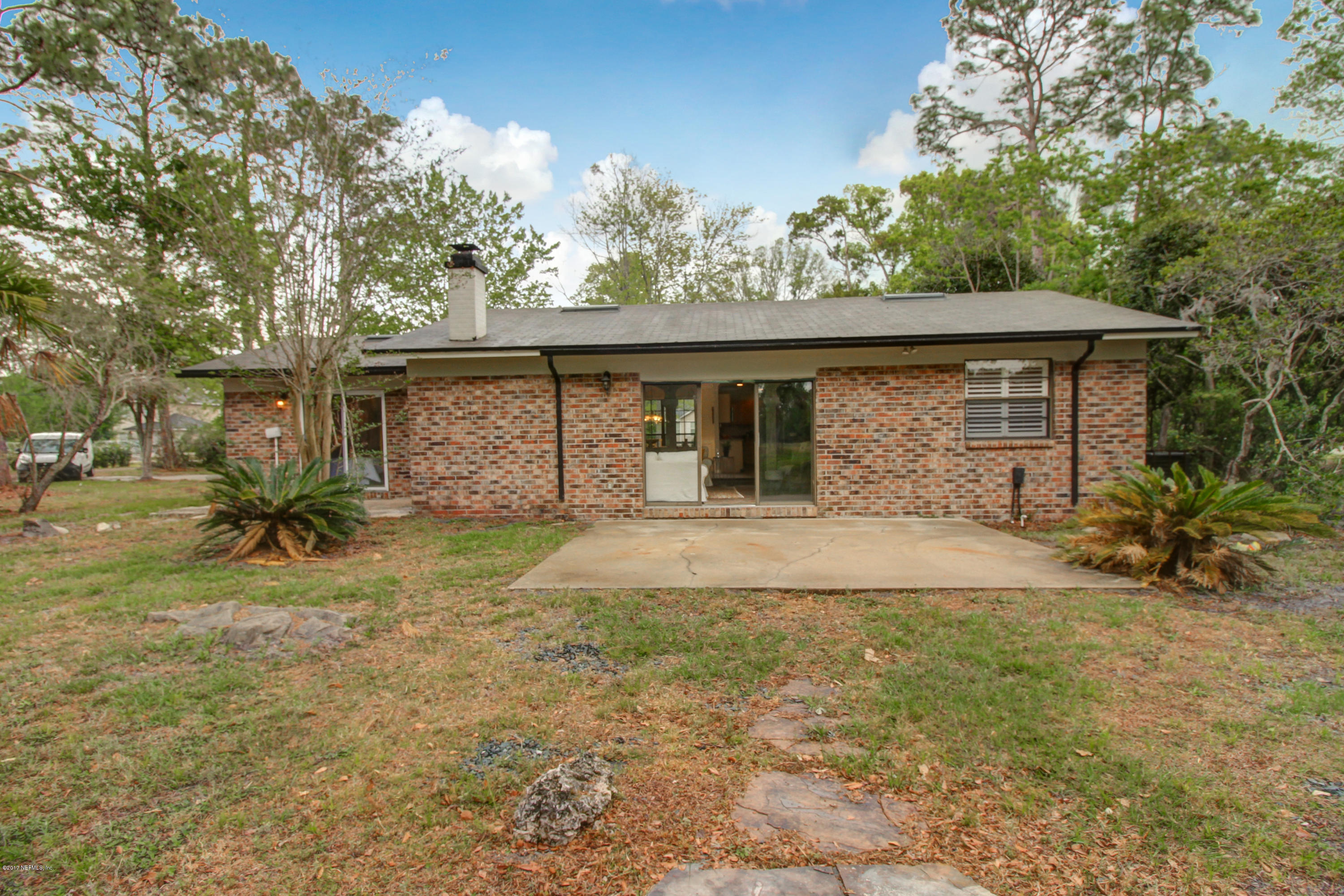 6374 Townsend Road Jacksonville, FL 32244 - Photo 29 of 32 Rave Home Staging Yukon (27)