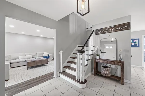 $825,000 | 805 Sutton Drive, Northbrook, IL 60062