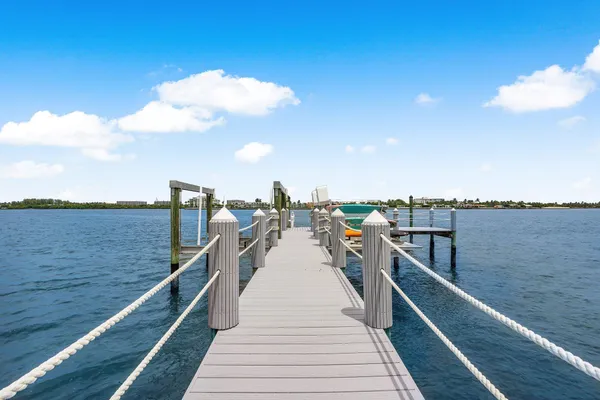 $25,000 | 2100 Notre Dame Drive, Lake Worth Beach, FL 33460