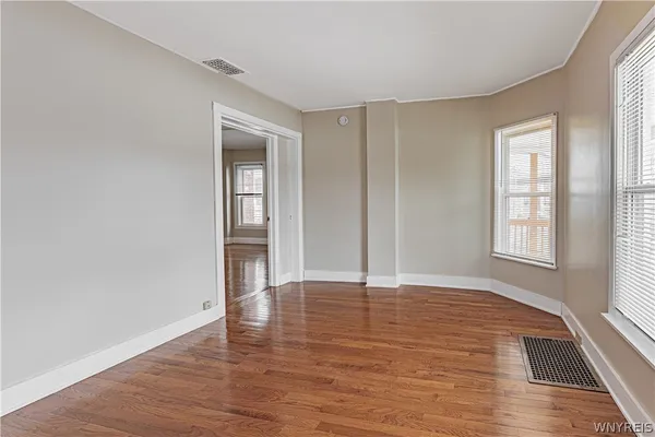 $179,900 | 35 Corinthia Street, Lockport City, NY 14094