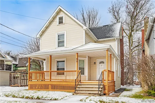 $179,900 | 35 Corinthia Street, Lockport City, NY 14094