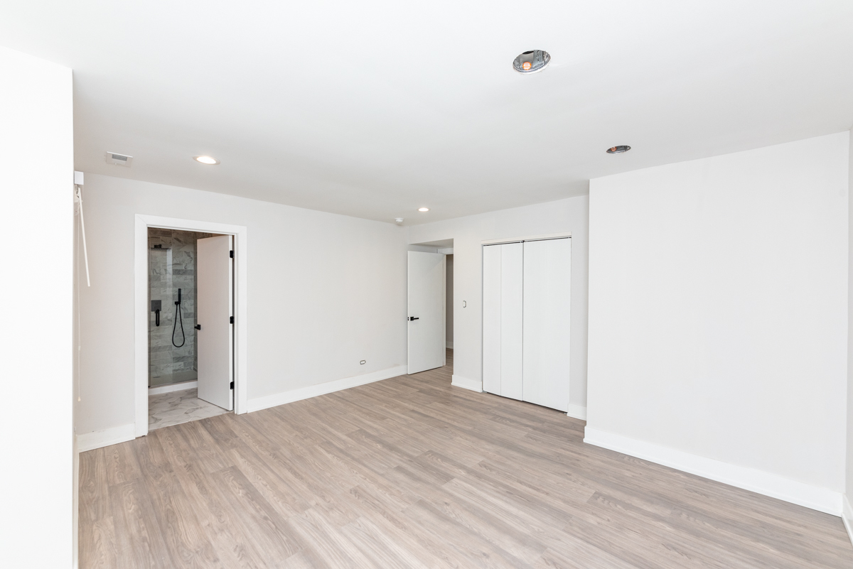 1907 South Racine Avenue, Unit 4F Chicago, IL 60608 - Photo 8 of 18 a view of an empty room