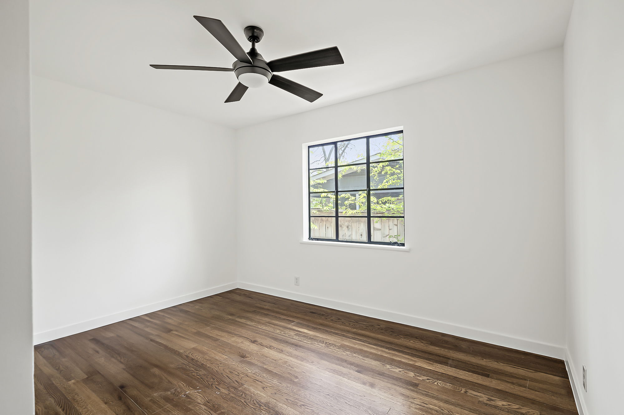 1207 Ridgemont Drive Austin, TX 78723 - Photo 10 of 14