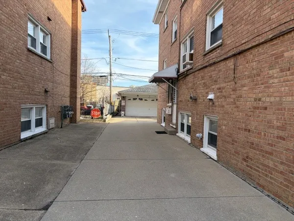 $829,000 | 8053 West Churchill Avenue, Niles, IL 60714