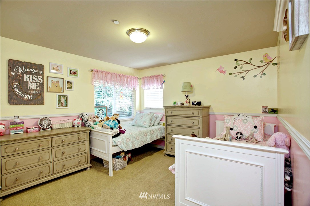 16432 159th Court Southeast Renton, WA 98058 - Photo 16 of 25 Gallery Image 16