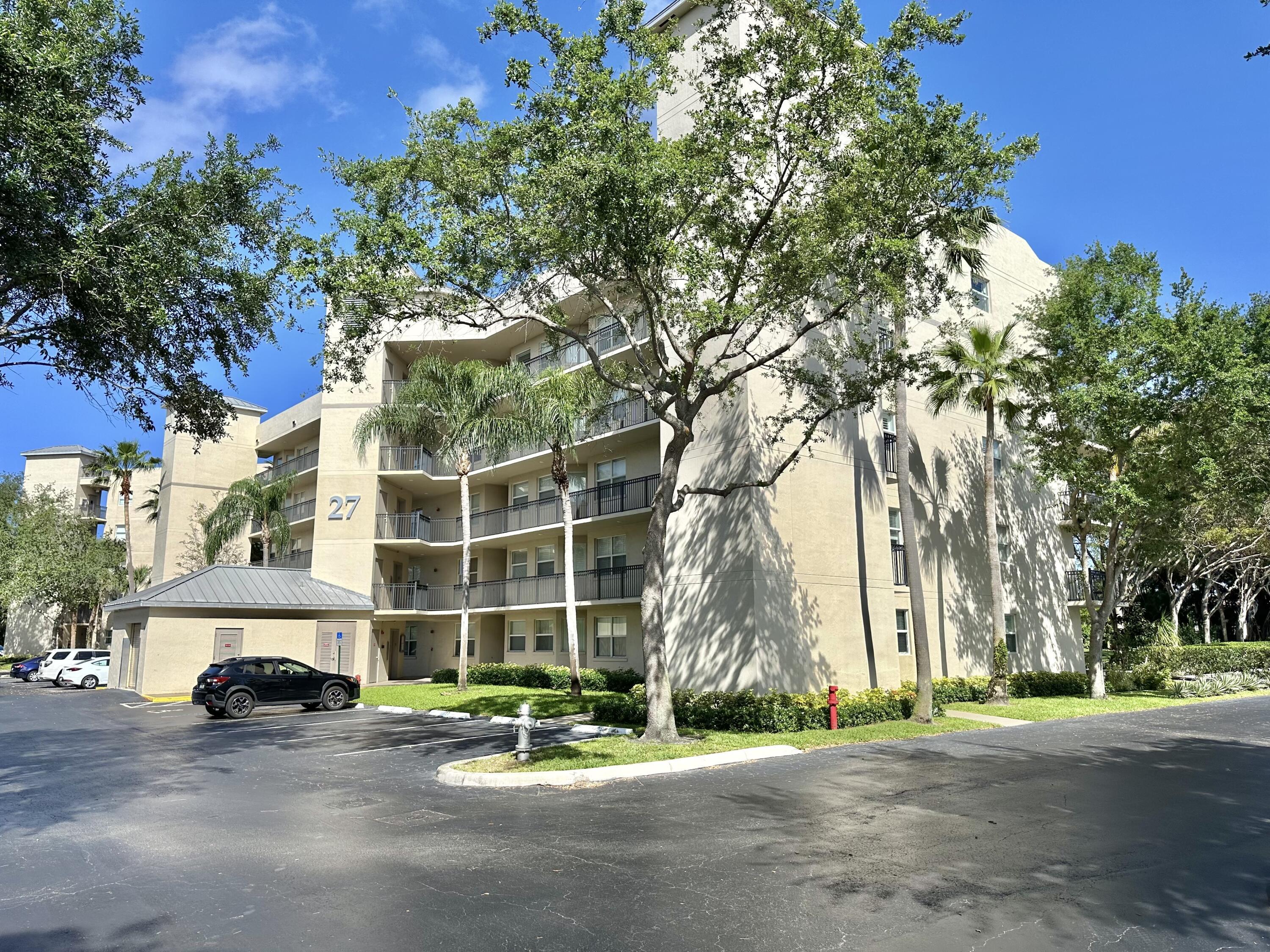 27 Royal Palm Way, Unit 406 Boca Raton, FL 33432 - Photo 3 of 45 IMG_6210