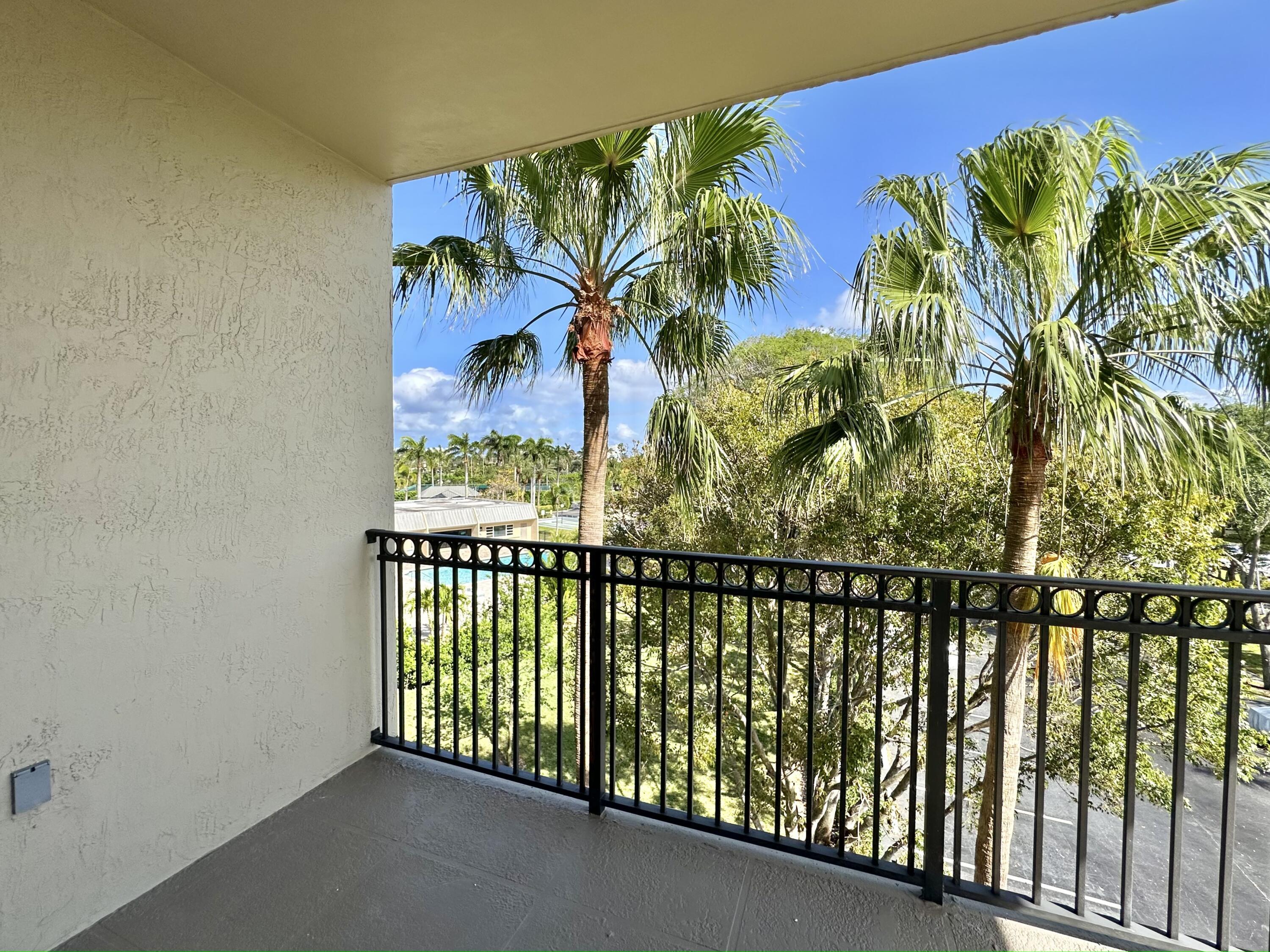 27 Royal Palm Way, Unit 406 Boca Raton, FL 33432 - Photo 36 of 45 IMG_6193