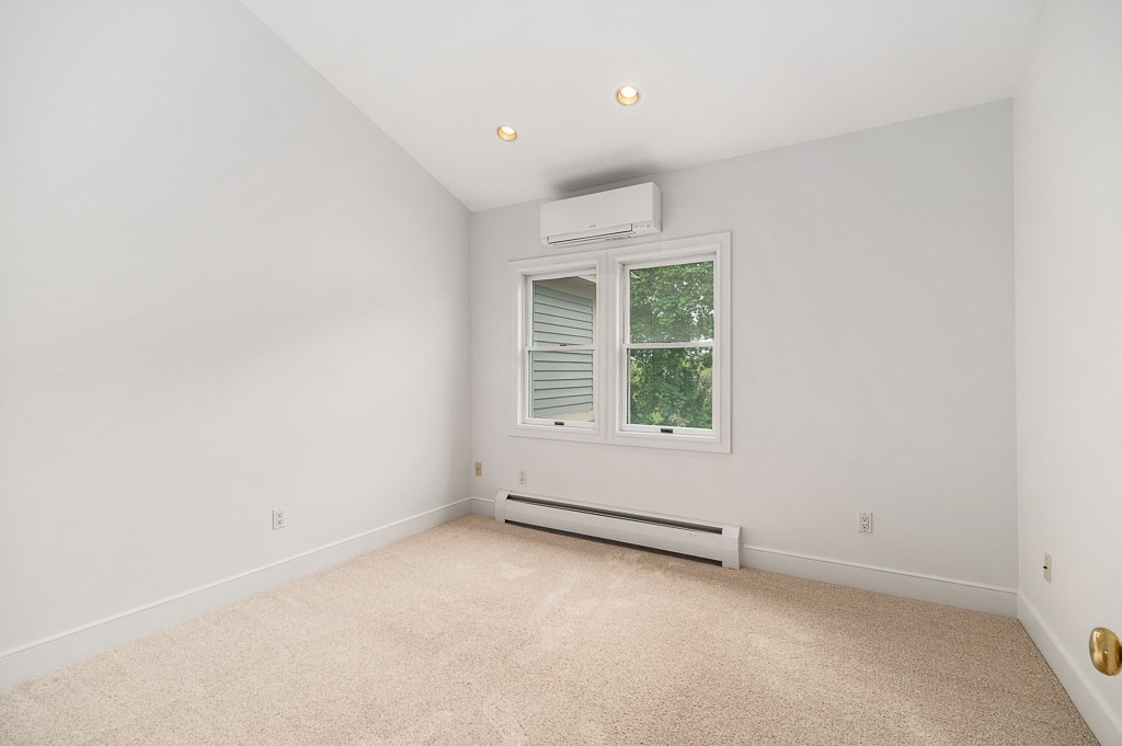 21 Pine Street, Unit 5 Manchester, MA 01944 - Photo 18 of 32
