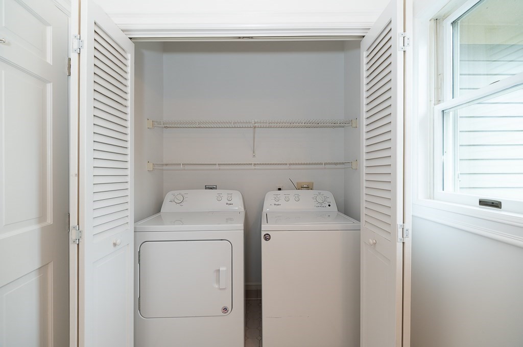 21 Pine Street, Unit 5 Manchester, MA 01944 - Photo 20 of 32