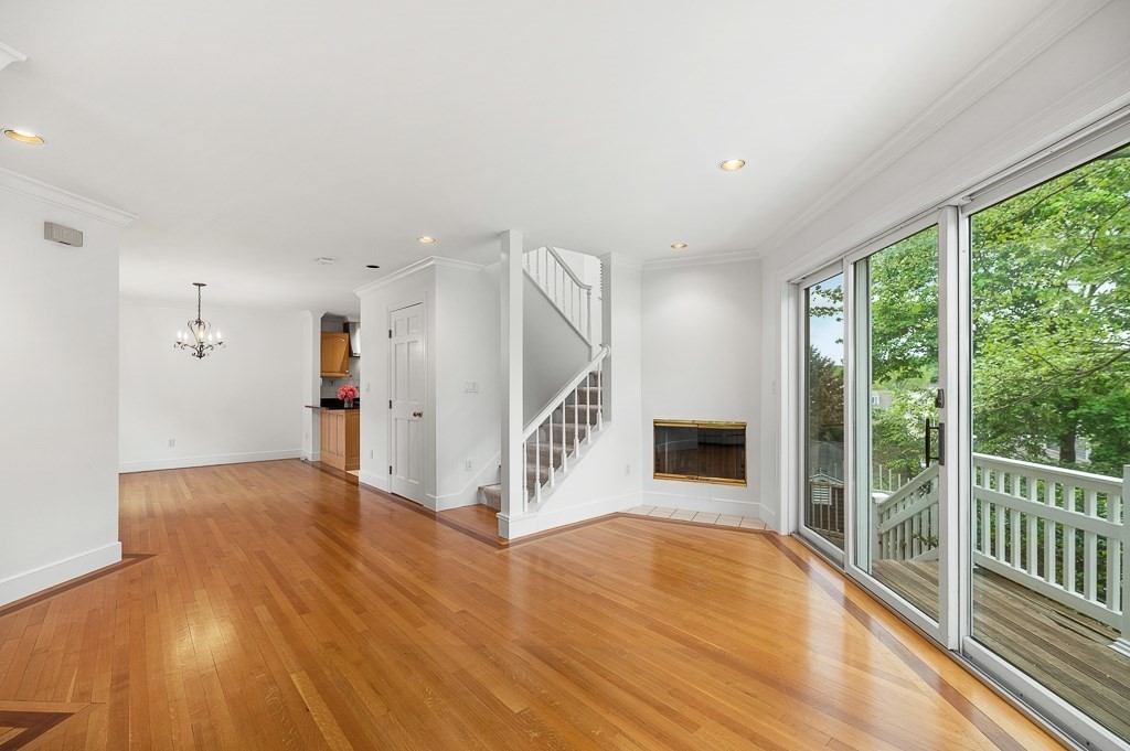 21 Pine Street, Unit 5 Manchester, MA 01944 - Photo 7 of 32