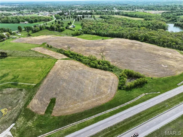 $907,250 | 0 Near I-55 / Street, Perryville, MO 63775
