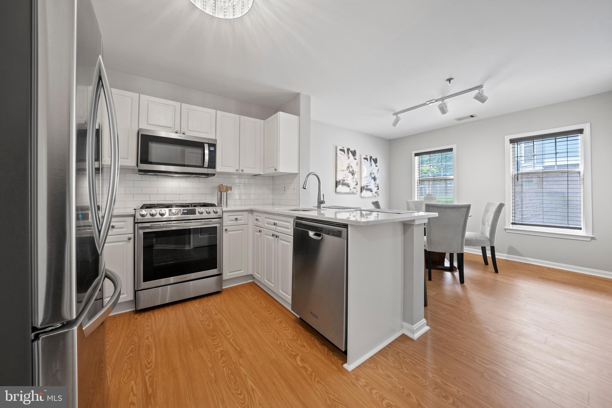 5575 Seminary Road, Unit 113 Falls Church, VA 22041 - Photo 8 of 48 Gallery Image 8