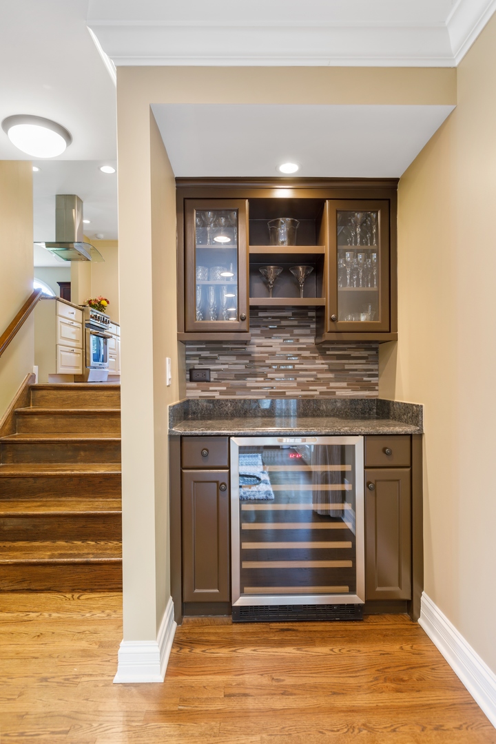 800 Sterling Road Inverness, IL 60067 - Photo 18 of 43 a kitchen with sink and cabinets