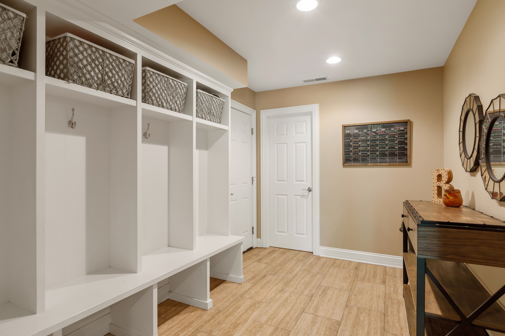 800 Sterling Road Inverness, IL 60067 - Photo 22 of 43 a view of room with window and wooden floor