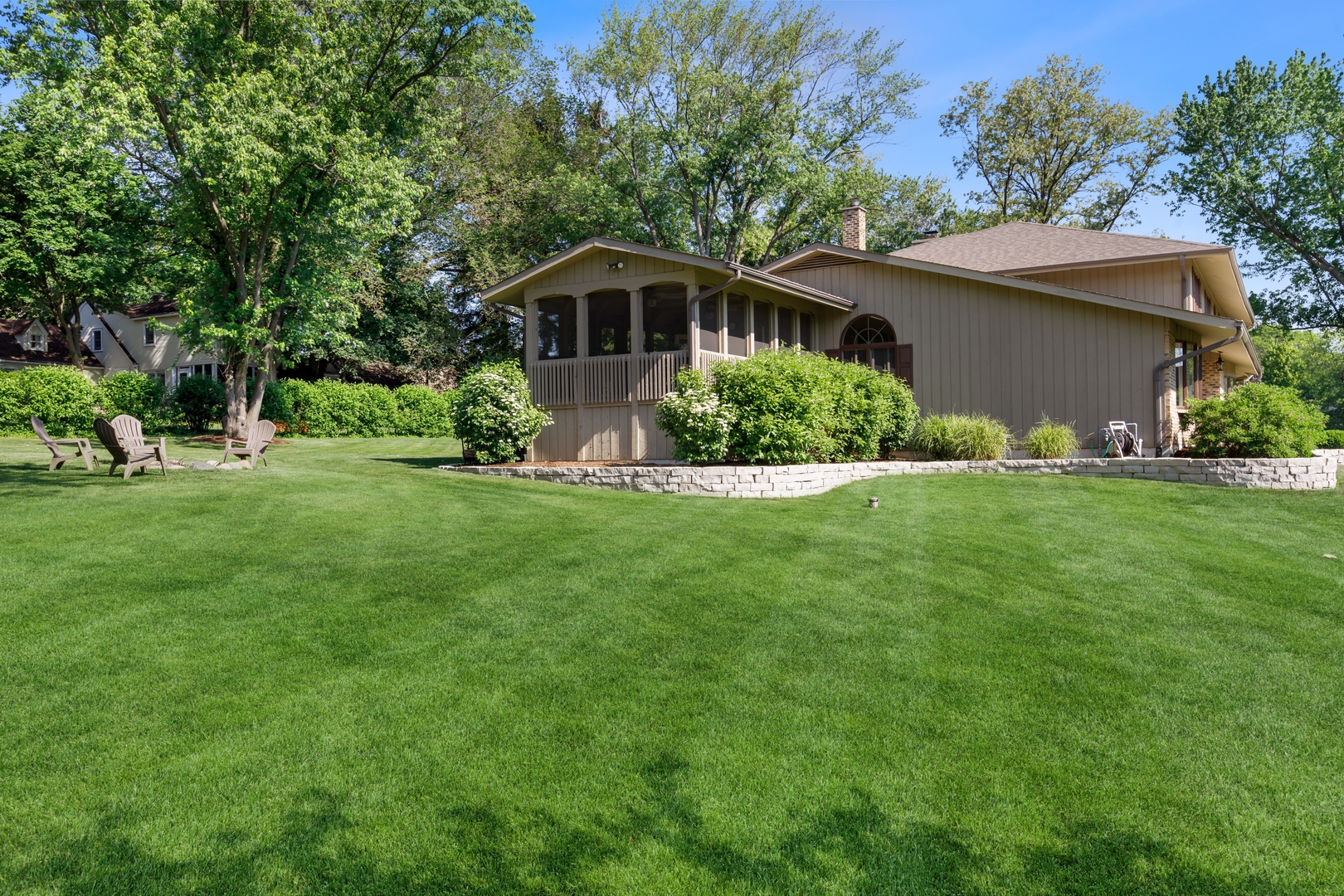 800 Sterling Road Inverness, IL 60067 - Photo 41 of 43 a front view of house with yard and green space