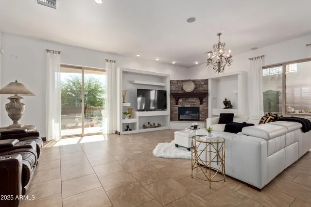 $1,899,000 | 8315 East Palm Lane, Mesa, AZ 85207