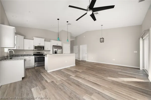 $625,900 | 224 Cessna Way Northwest, Lake Placid, FL 33852