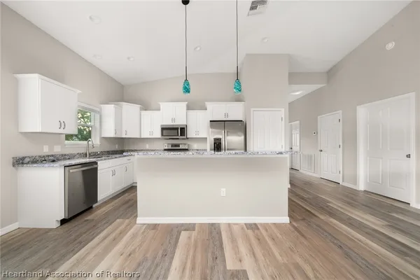 $625,900 | 224 Cessna Way Northwest, Lake Placid, FL 33852