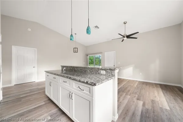 $625,900 | 224 Cessna Way Northwest, Lake Placid, FL 33852