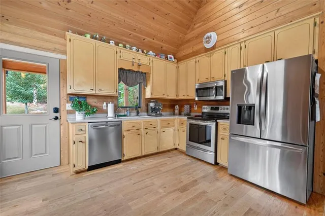 $925,000 | 63 Tomahawk Drive, Sparta, GA 31087