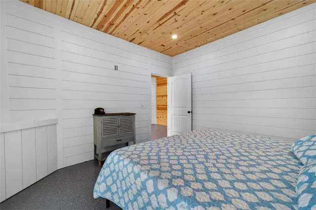 $925,000 | 63 Tomahawk Drive, Sparta, GA 31087