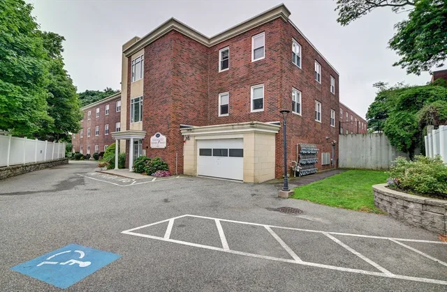 $440,000 | 145 Hancock Street, Unit 309, Braintree, MA 02184