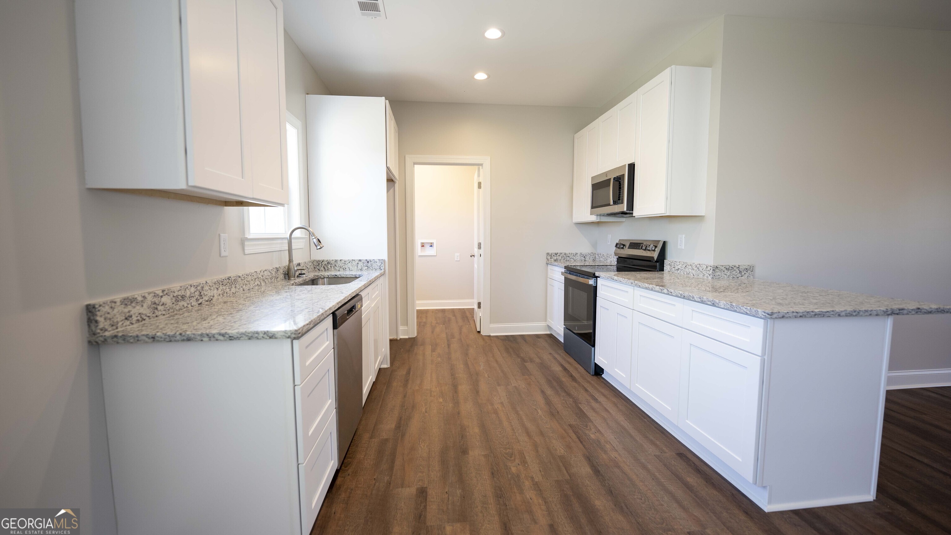 264 Ann Street Cochran, GA 31014 - Photo 6 of 26