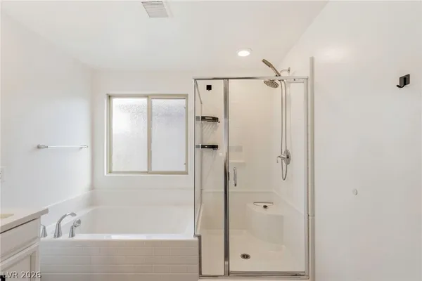 $2,900 | 976 Bluebell Brook Street, Henderson, NV 89052