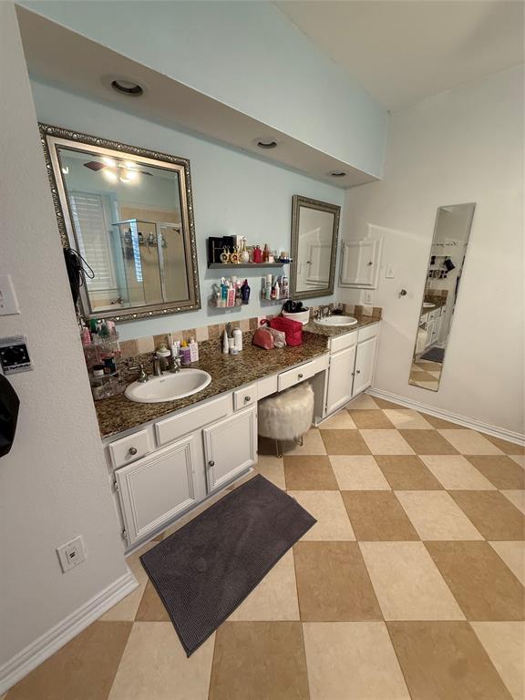2651 Hidden Ridge Drive Arlington, TX 76006 - Photo 30 of 34