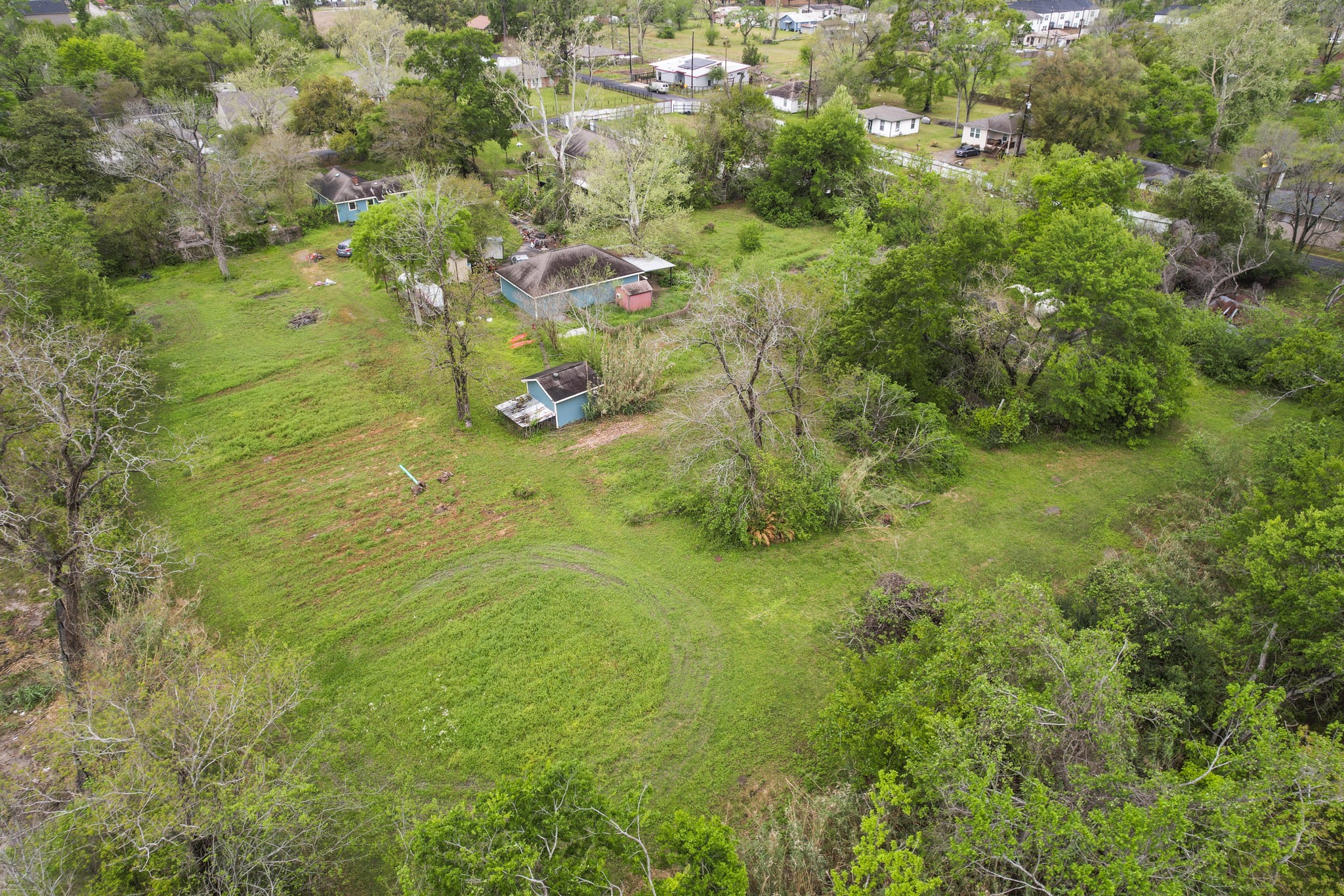 6302 Tuskegee Street Houston, TX 77091 - Photo 19 of 27 a view of a garden