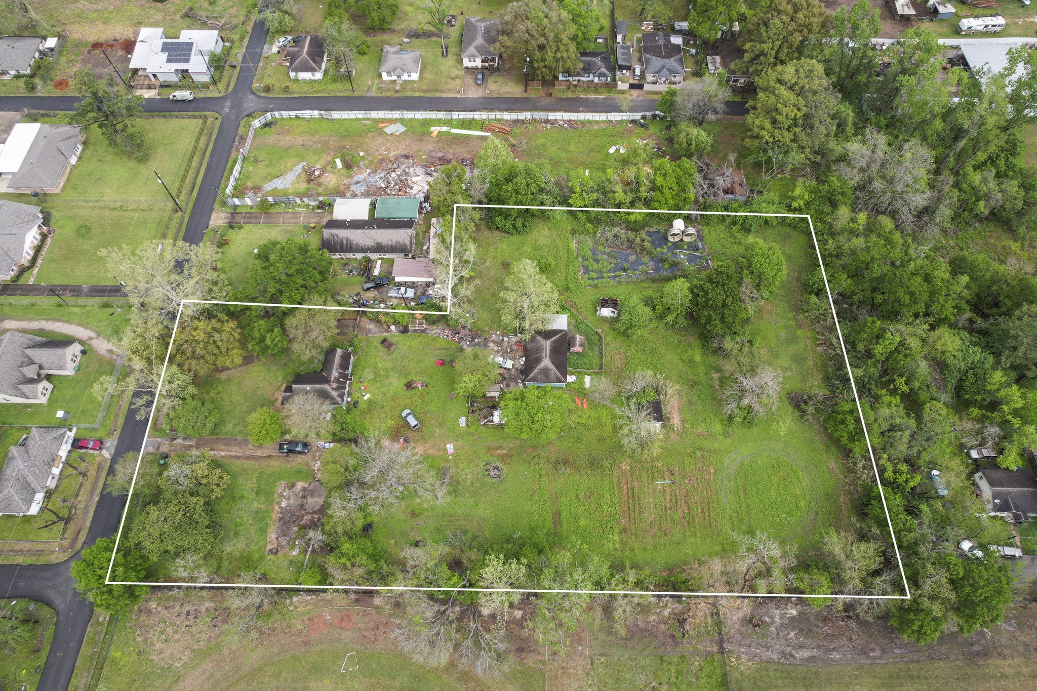6302 Tuskegee Street Houston, TX 77091 - Photo 8 of 27 a view of a lake view