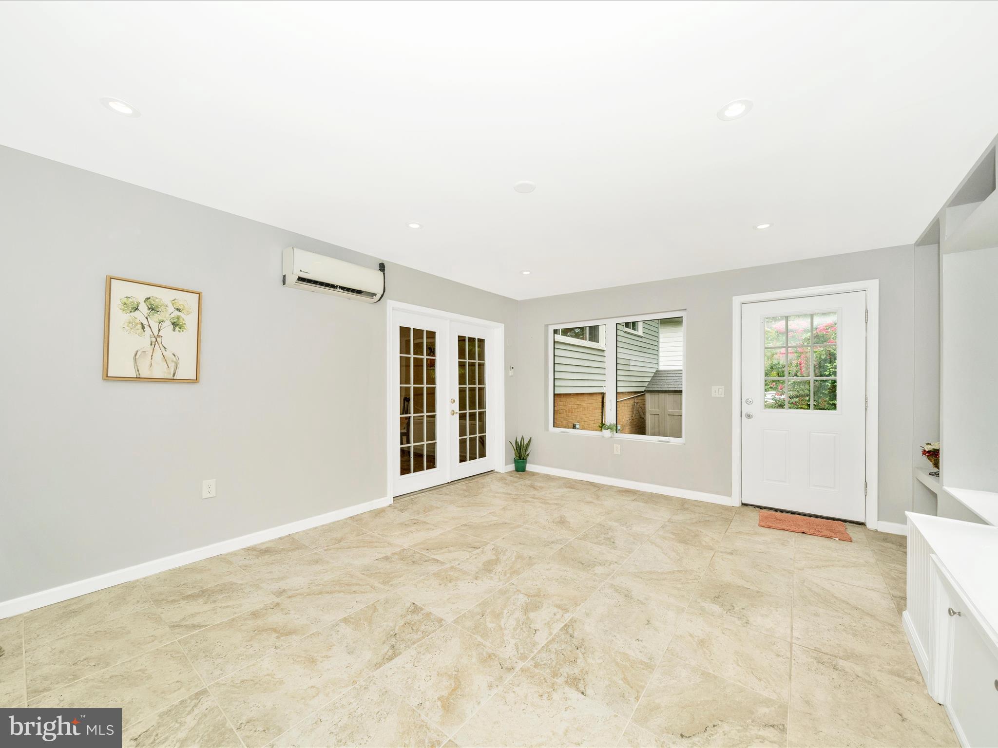 3313 Estelle Terrace Silver Spring, MD 20906 - Photo 20 of 52 an empty room with windows