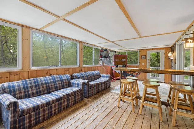 $625,000 | 46 Crestwood Drive, Conway, NH 03845