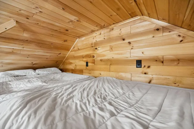 $625,000 | 46 Crestwood Drive, Conway, NH 03845